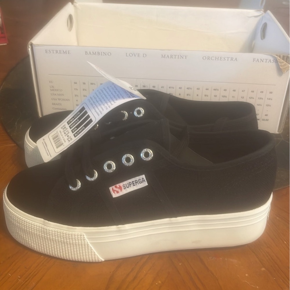 Superga snickers